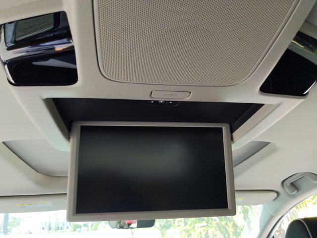Photo of 2025 Platinum White Honda Odyssey