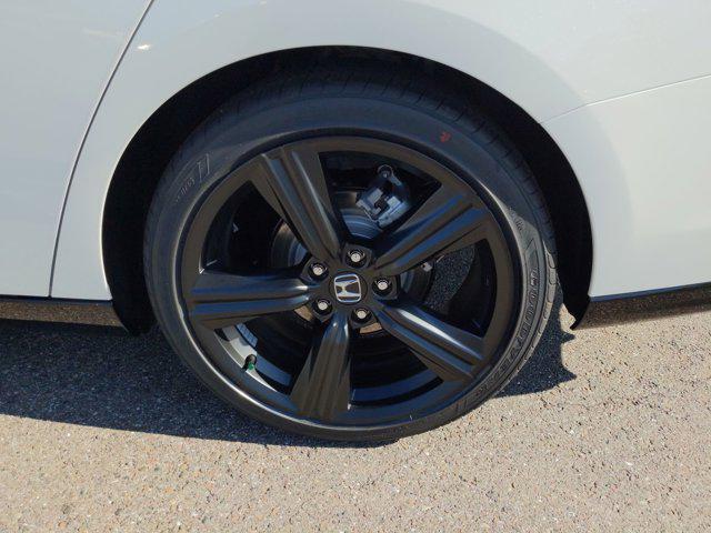 Photo of 2025 Platinum White Honda Accord Hybrid