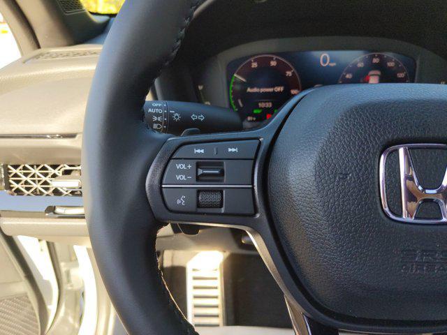 Photo of 2025 Platinum White Honda Accord Hybrid