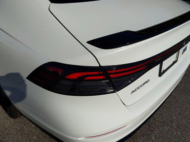 Photo of 2025 Platinum White Honda Accord Hybrid