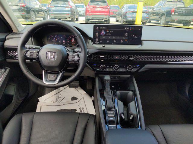Photo of 2025 Platinum White Honda Accord Hybrid