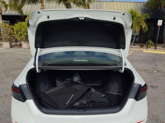 Photo of 2025 Platinum White Honda Accord Hybrid