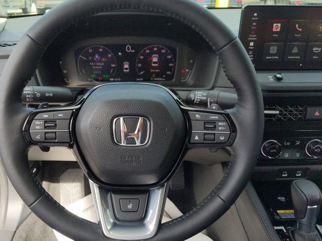 Photo of 2025 Platinum White Honda Accord Hybrid