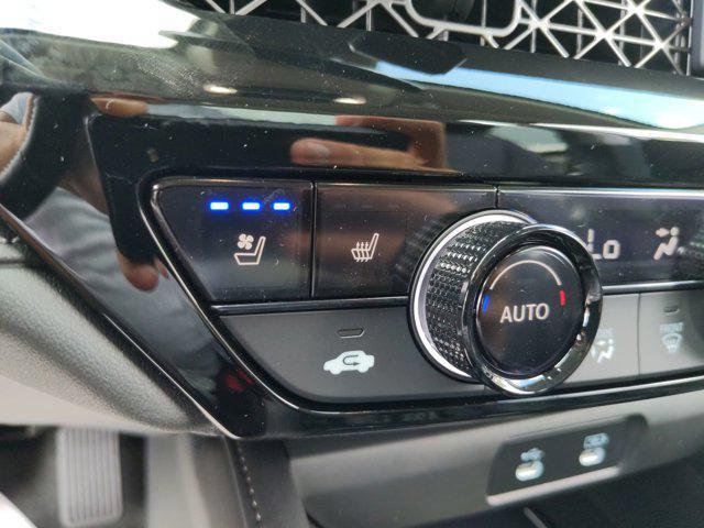 Photo of 2025 Platinum White Honda Accord Hybrid