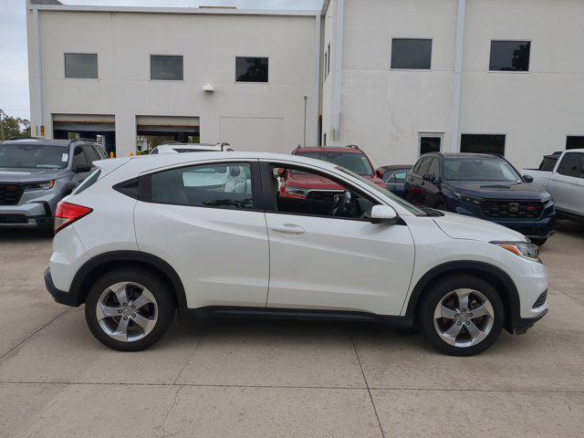 Photo of 2021 Platinum White Pearl Honda HR-V
