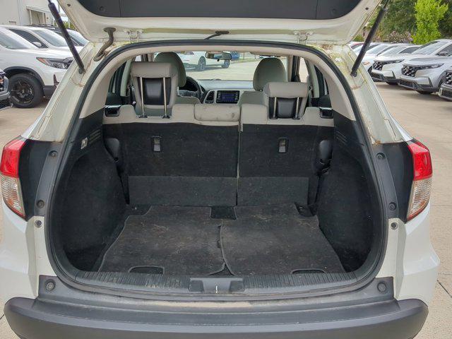 Photo of 2021 Platinum White Pearl Honda HR-V