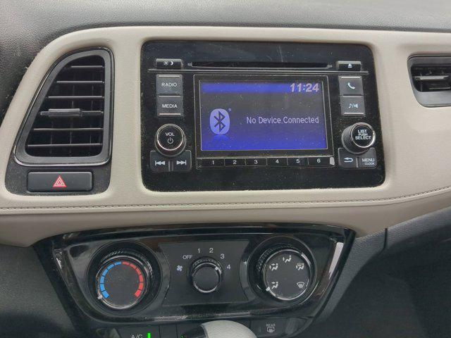 Photo of 2021 Platinum White Pearl Honda HR-V