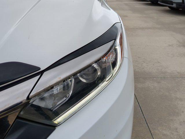 Photo of 2021 Platinum White Pearl Honda HR-V