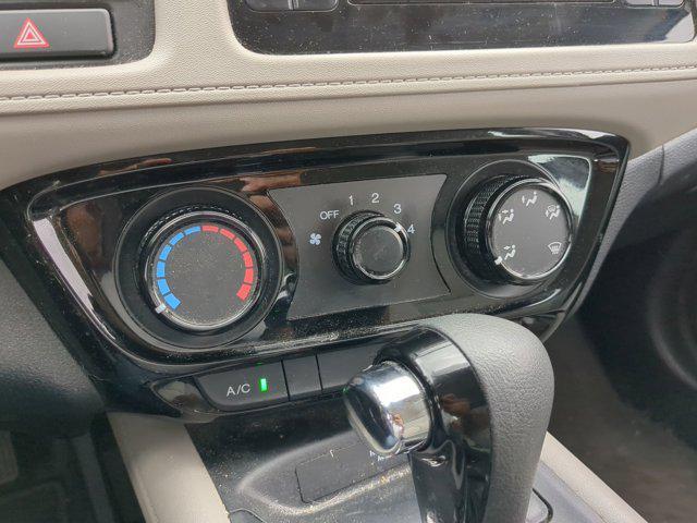 Photo of 2021 Platinum White Pearl Honda HR-V