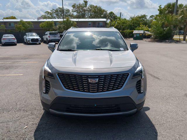 Photo of 2023 Argent Silver Metallic Cadillac XT4