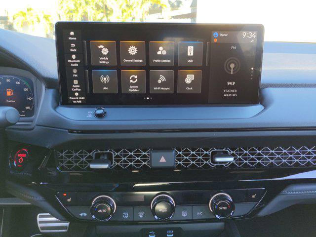 Photo of 2025 Urban Gray Pearl Honda Accord Hybrid
