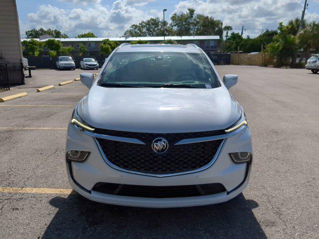 Photo of 2024 White Frost Tricoat Buick Enclave
