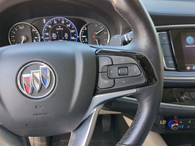 Photo of 2024 White Frost Tricoat Buick Enclave