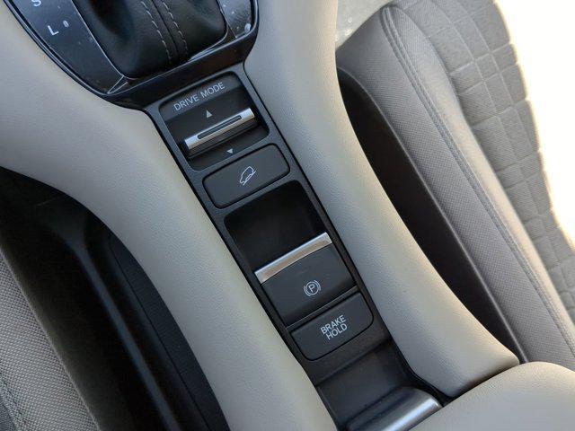 Photo of 2026 Modern Steel Metallic Honda HR-V