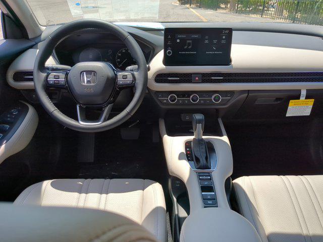 Photo of 2026 Platinum White Pearl Honda HR-V