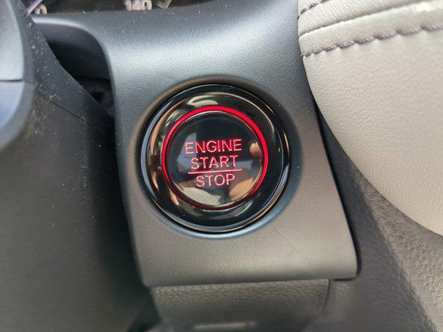 Photo of 2026 Platinum White Pearl Honda HR-V