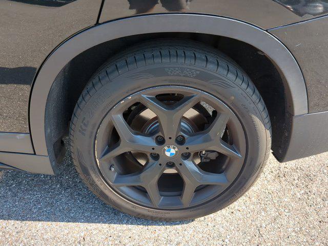 Photo of 2016 Black Sapphire Metallic BMW X1