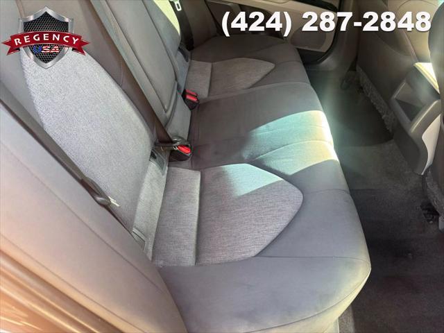 Photo of 2018 Midnight Black Metallic Toyota Camry