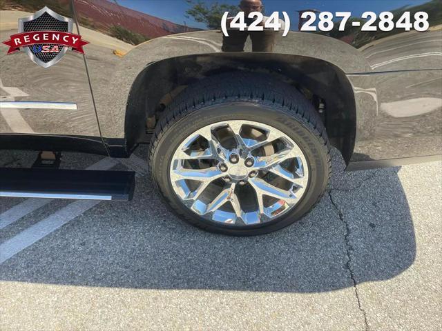 Photo of 2017 Onyx Black GMC Yukon XL