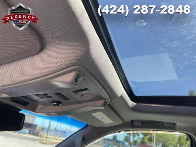 Photo of 2017 Onyx Black GMC Yukon XL