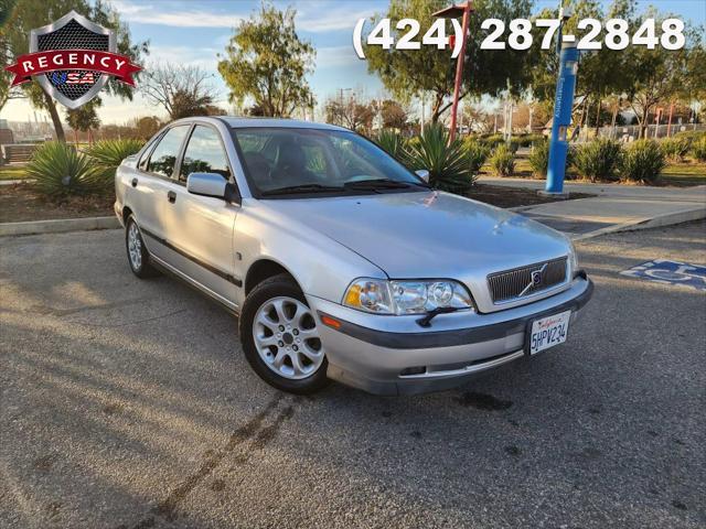 2000 Volvo S40