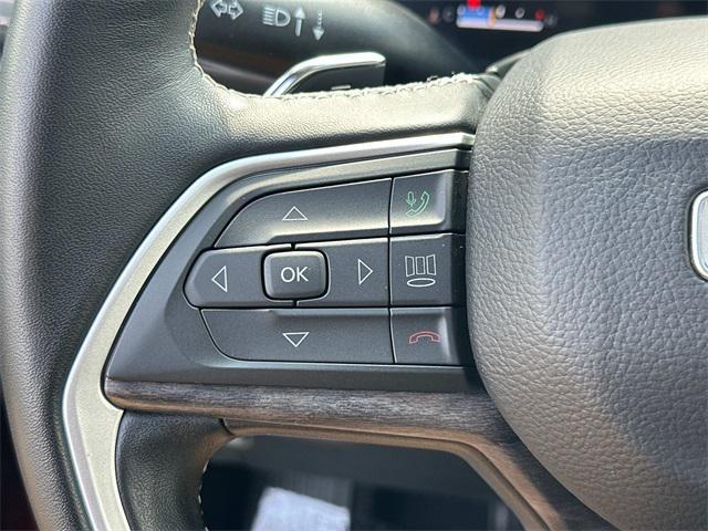 Photo of 2022 Velvet Red Pearlcoat Jeep Grand Cherokee L