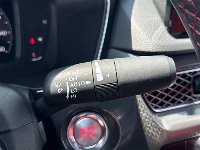 Photo of 2023 Platinum White Acura Integra
