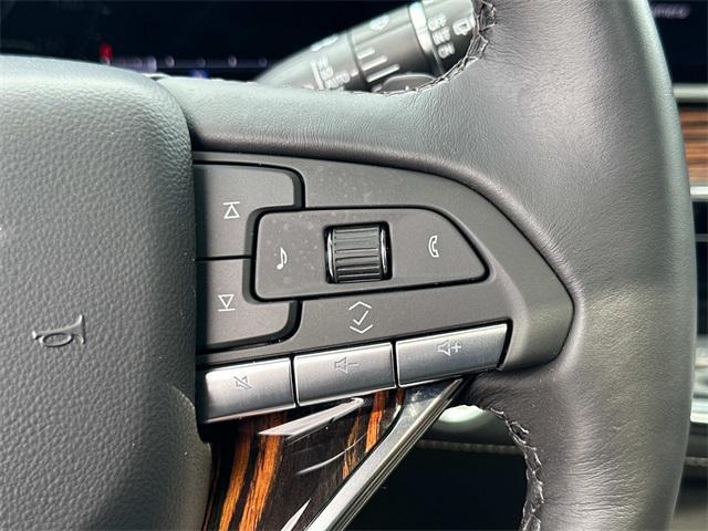 Photo of 2024 Crystal White Tricoat Cadillac Escalade