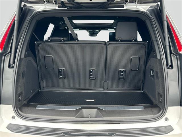 Photo of 2024 Crystal White Tricoat Cadillac Escalade