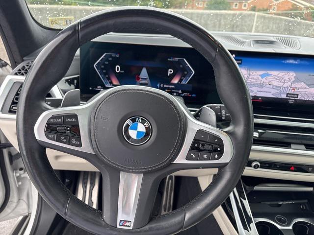 Photo of 2023 White Metallic BMW X7