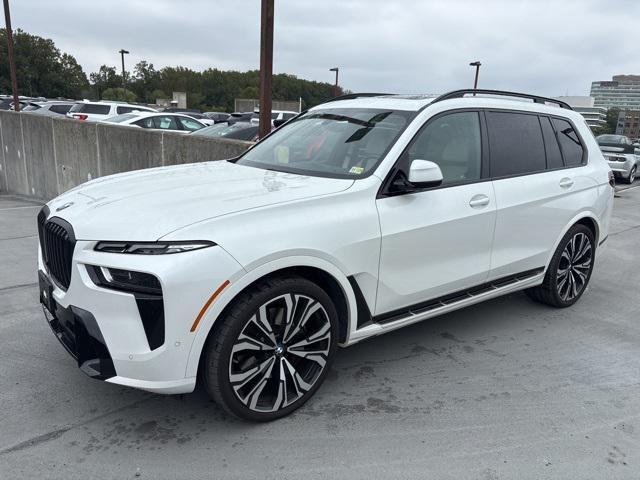 Photo of 2023 White Metallic BMW X7