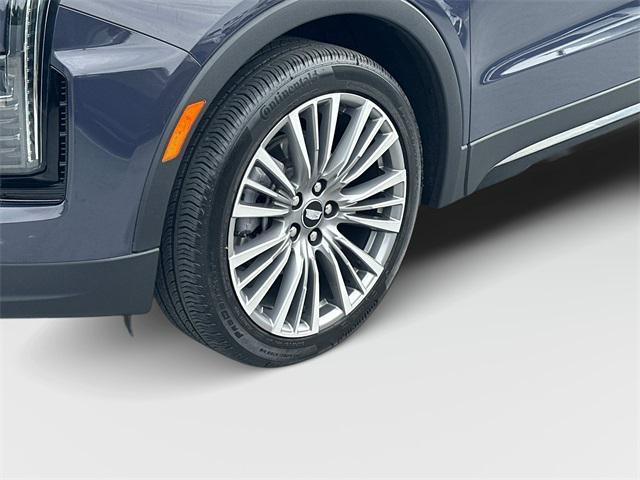 Photo of 2025 Midnight Sky Metallic Cadillac XT4