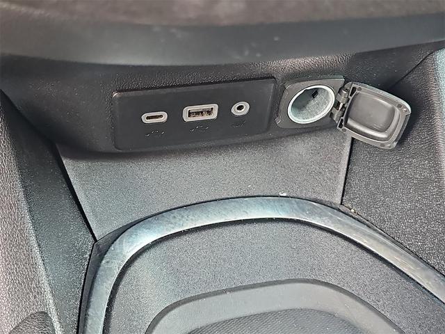 Photo of 2022 Summit White Chevrolet Malibu