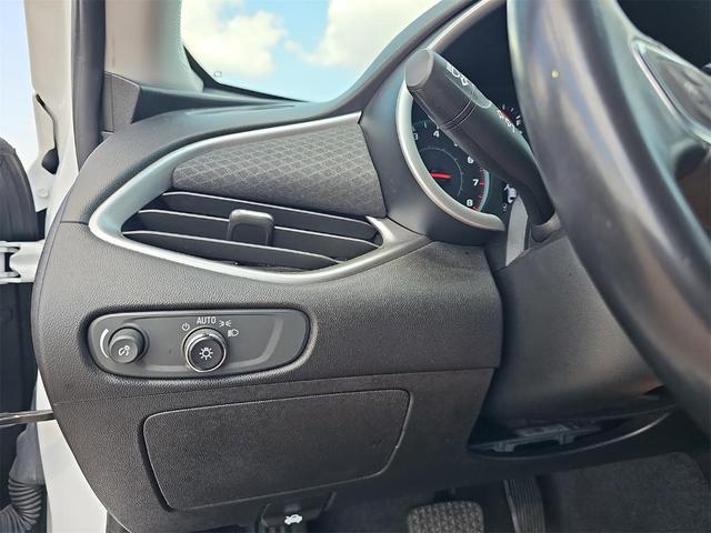 Photo of 2022 Summit White Chevrolet Malibu