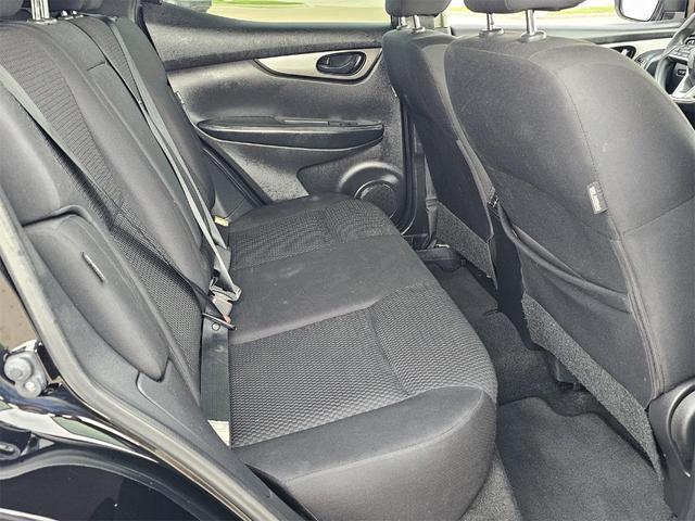 Photo of 2021 Magnetic Black Pearl Nissan Rogue Sport