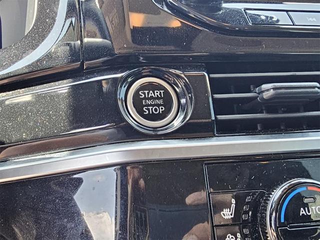 Photo of 2024 Gun Metallic Nissan Pathfinder