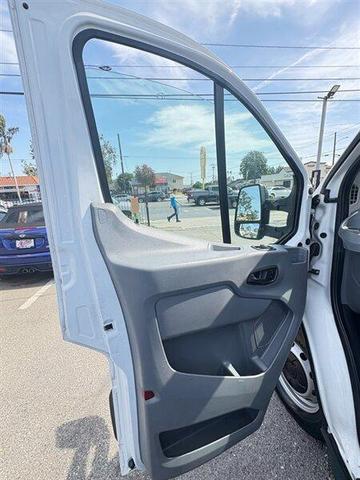 Photo of 2018 Oxford White Ford Transit-350