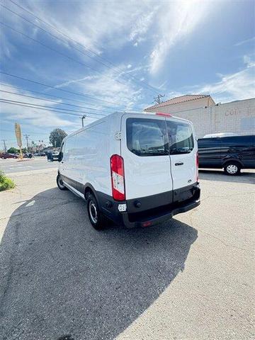 Photo of 2018 Oxford White Ford Transit-350