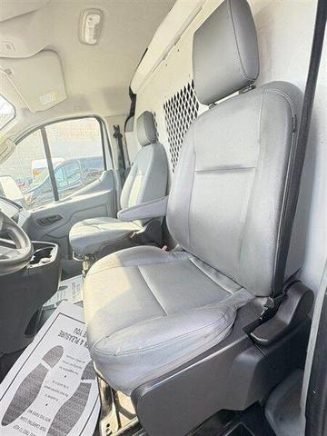 Photo of 2018 Oxford White Ford Transit-350