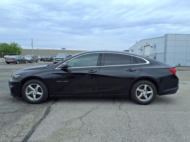 Photo of 2018 Mosaic Black Metallic Chevrolet Malibu