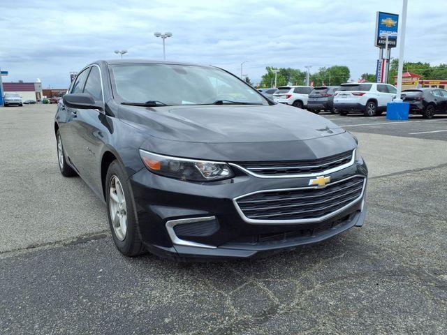 Photo of 2018 Mosaic Black Metallic Chevrolet Malibu