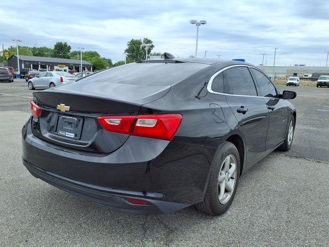 Photo of 2018 Mosaic Black Metallic Chevrolet Malibu