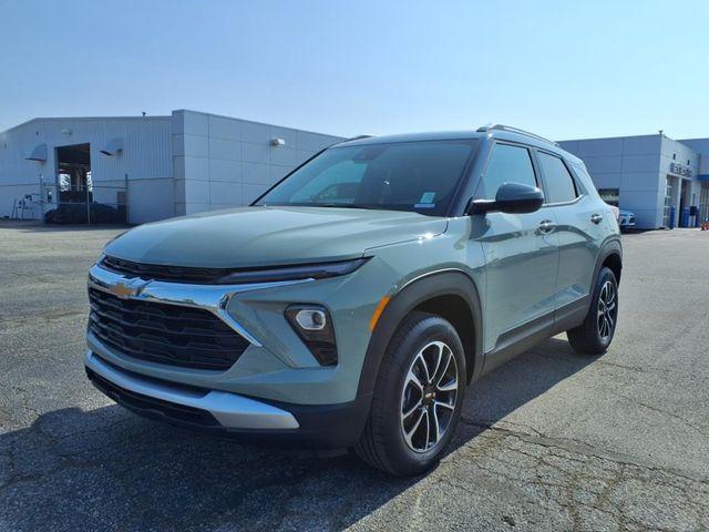 Photo of 2026 Green Chevrolet Trailblazer
