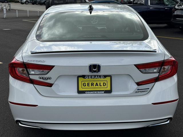 Photo of 2022 White Honda Accord Hybrid