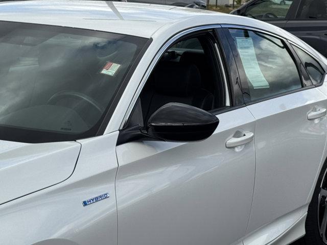 Photo of 2022 White Honda Accord Hybrid