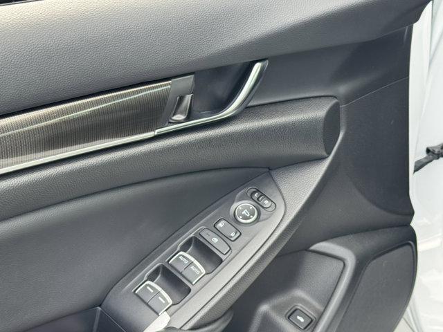 Photo of 2022 White Honda Accord Hybrid