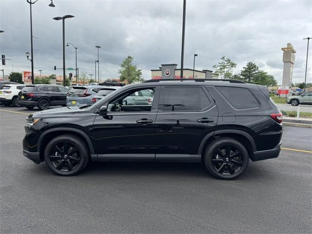 Photo of 2025 Crystal Black Pearl Honda Pilot