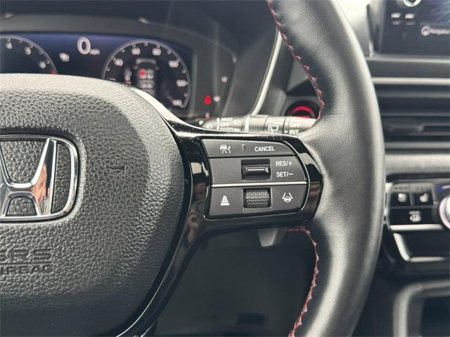 Photo of 2025 Crystal Black Pearl Honda Pilot