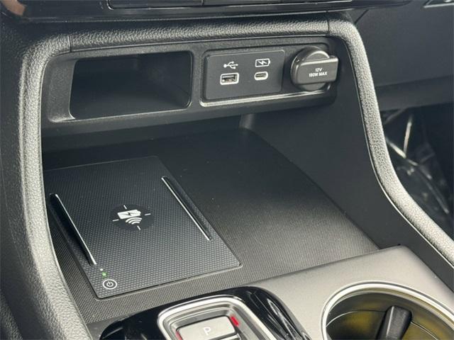Photo of 2025 Crystal Black Pearl Honda Pilot