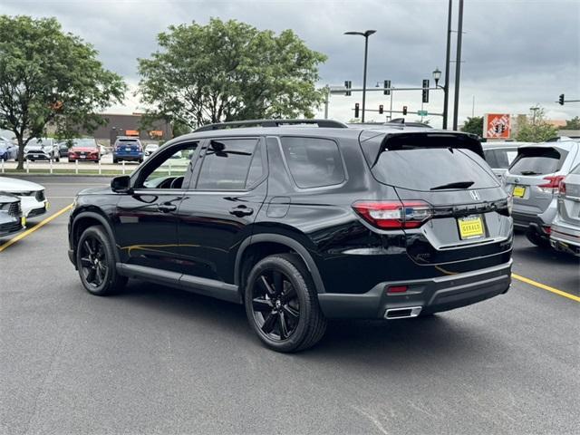 Photo of 2025 Crystal Black Pearl Honda Pilot